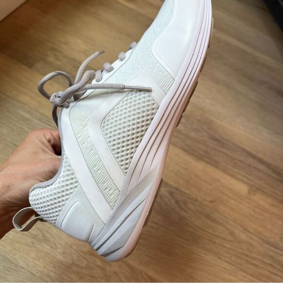 Vionic Jojo Ombre Sneakers in White/Light Mint/Gray size 7.5 - Picture 9 of 14